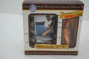 lot 109 image: Rapala mug and lure set