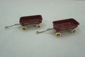 lot 133 image: 2 mini Radio Flyer wagons. 4 long.