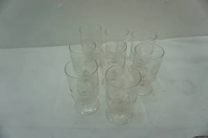 lot 159 image: 8 stemmed wine glasses. Kenner Whiskey