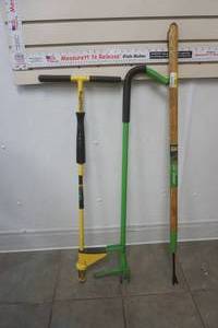 lot 201 image: gardening tools dandelion weeders