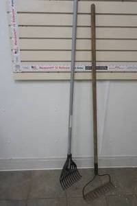 lot 203 image: garden rake and plastic ended rake