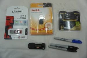 lot 210 image: USB storage devices. NEW in BOX