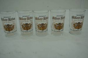 lot 274 image: Albert Rehm German small glasses
