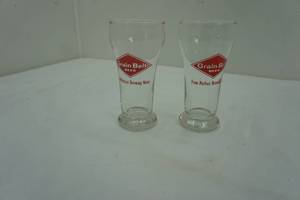 lot 299 image: Grain Belt glass lot, (possibly 6 oz.)