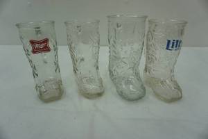 lot 317 image: Lot of 4 glass cowboy boot mugs