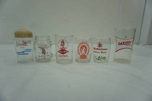 lot 350 image: vintage mini glasses lot