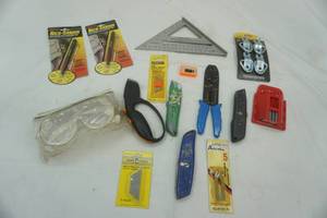 lot 367 image: hardware supply lot
