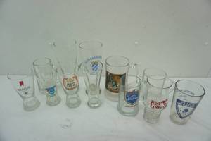 lot 377 image: glassware lot