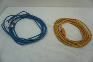 lot 381 image: heavy duty extension cords