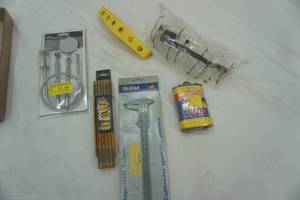 lot 384 image: hardware supply lot