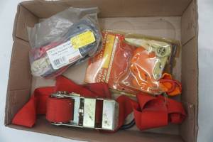 lot 385 image: ratchet strap lot