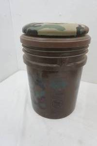 lot 395 image: 5 gallon bucket with seat. National Wildlife Turkey Federation