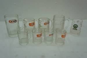 lot 309 image: A&W glass mug collection