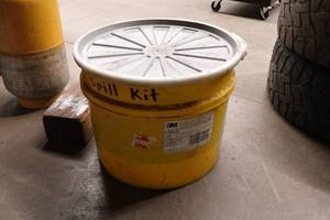 lot 328 image: 3M Chemical Spill Kit