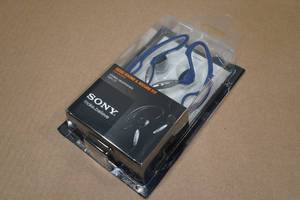 lot 6 image: Sony Headphones