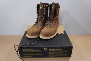 lot 13 image: Irish Setter Wingshooter ST Mens 8 Work Boots -Size 10