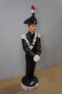 lot 17 image: Vintage 1960s Liquore Galliano Decanter