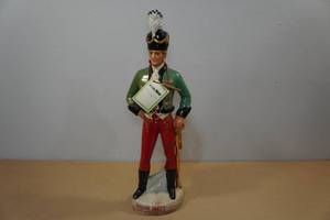lot 20 image: Vintage Irish Mist Soldier Liquor Decanter