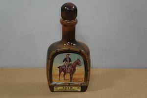 lot 38 image: Vintage Frederic Remington Jim Beam Decanter