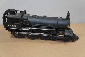 lot 41 image: Vintage Jim Beam Locomotive Decanter