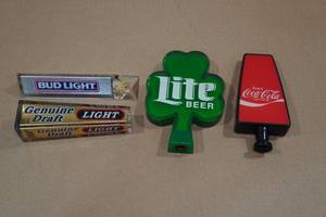 lot 54 image: Assorted Tap Handles