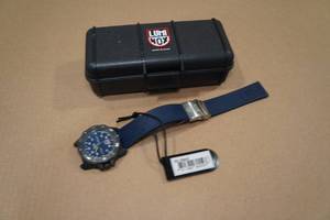 lot 60 image: Luminox Master Carbon Seal Watch XS.3863