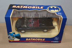 lot 74 image: Batmans 124 Scale Die Cast Batmobile Vehicle