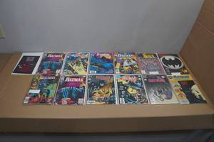 lot 77 image: 13 Vintage Batman Comic Books