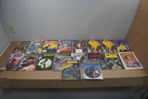 lot 81 image: 18 Vintage Comic Books -Star Wars, Robin Hood, Roger Rabbit, Star Trek