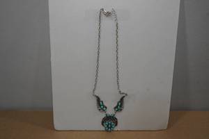 lot 93 image: Womens Silver Tone Western Feather Necklace - Turquoise Stone