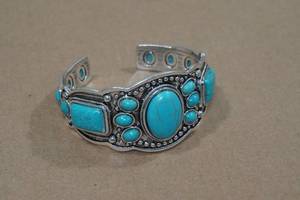 lot 95 image: Silver Tone Turquoise Bracelet