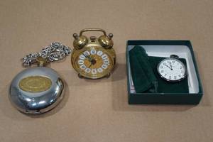 lot 102 image: Pocket Watches