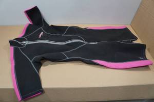 lot 107 image: Cressi Lido Womens 2mm Wetsuit -L4