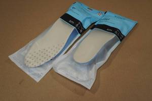 lot 116 image: 2 Vionic Womens Relief Insoles -Small 6.5-8