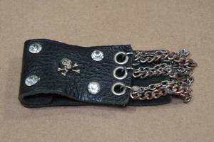 lot 121 image: Leather Cuff Bracelet