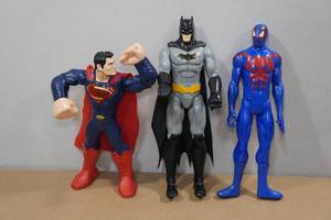 lot 172 image: Super Hero Action Figures