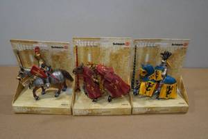 lot 184 image: Schleich Jousting Knights On Horses Action Figures