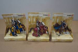 lot 186 image: Schleich Knights On Horses Action Figures