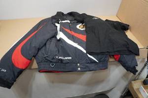 lot 224 image: Polaris Edge Snowmobile Jacket - LargeTall