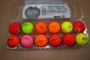 lot 236 image: 12 Bright Color Golf Balls - Callaway, Titleist, Srixon
