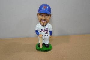 lot 259 image: Mike Piazza New York Mets Bobble Head
