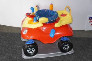 lot 306 image: Safety 1st Baby Bouncer