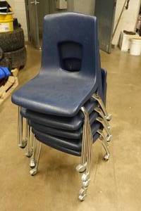 lot 353 image: Wheeled Student Chairs