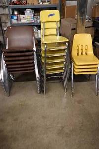 lot 354 image: Assorted Student Chairs