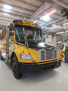 lot 1481 image: FREIGHTLINER SCHOOL BUS WITH WHEEL CHAIR LIFT AND INTEGRATED SEATING