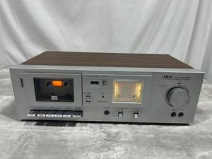 lot 1 image: Vintage AKAI Model CS-M01A Stereo Cassette Deck (Powers On)