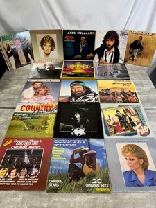 lot 25 image: Country Vinyl LP Lot - Reba McEntireWillie NelsonBarbara MandrellDolly PartonLinda RonstadtKenny RogersAnne MurrayThe KendallsAndy Williams and More in Used Condition