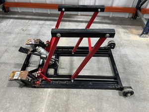 lot 46 image: Used Pitbull Motorcycle Lift - Used and not sure if 100% complete