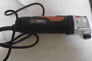 lot 25 image: WEN MT3537 3.5A Quick-Release Variable Speed Multi-Function Oscillating Tool Kit with Accessories and Carrying Case