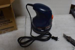 lot 35 image: WEN 6010 6-inch Random Orbit Waxer  Polisher